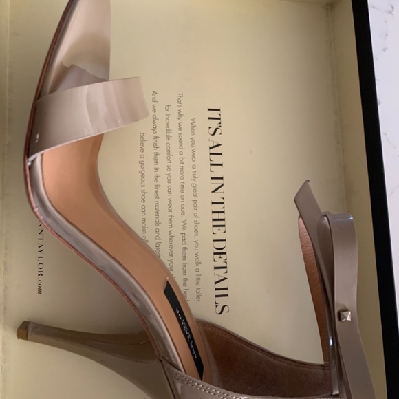 Ann Taylor Greta Bow Heel Sandal - Picture 4 of 6